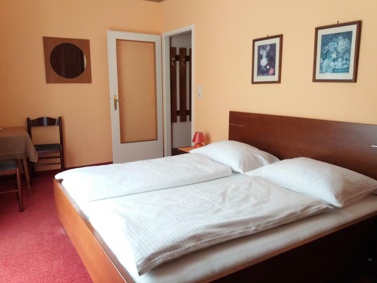 Pension Villa Inge Μπάντεν Εξωτερικό φωτογραφία